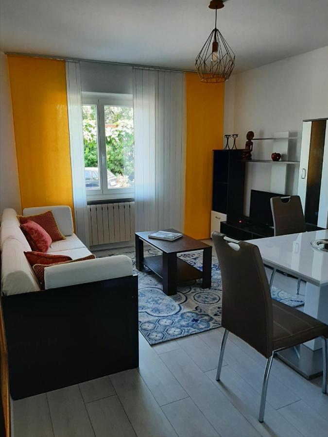 Stanovanje Zusterna Koper Luaran gambar